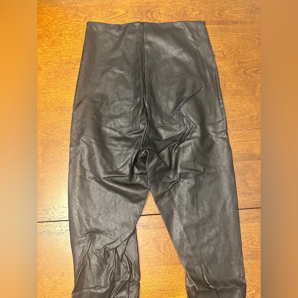 Commando Black Faux Leather Leggings - Picture 6 of 7
